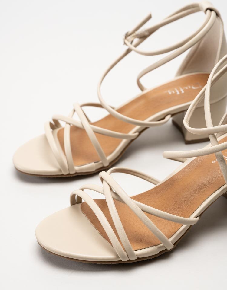 Duffy - Beige sandaletter med tunna remmar