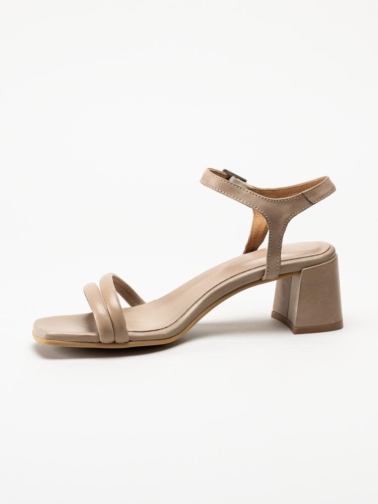 Rosa Negra - Beige sandaletter i skinn