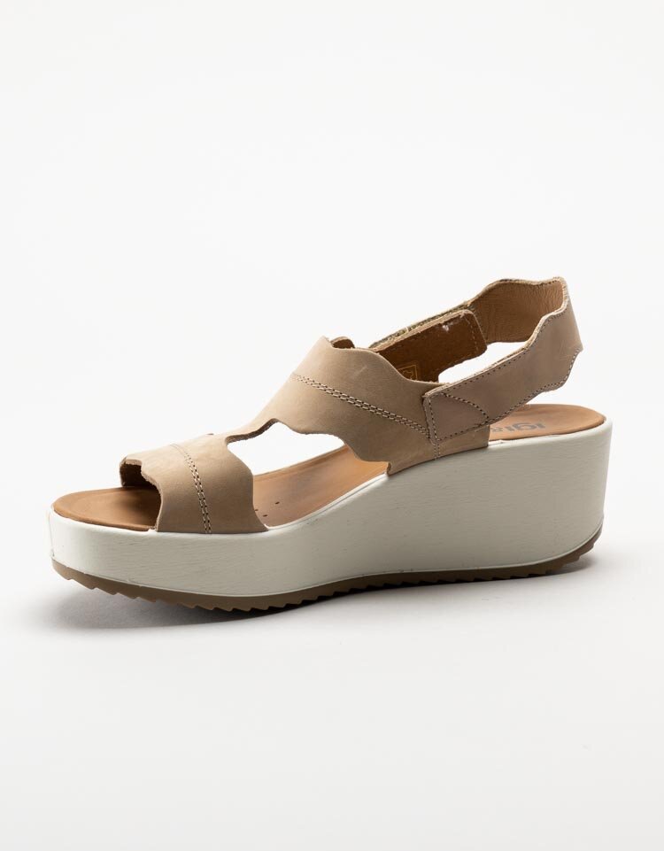 Igi & Co - Beige platåsandal i mjuk nubuck