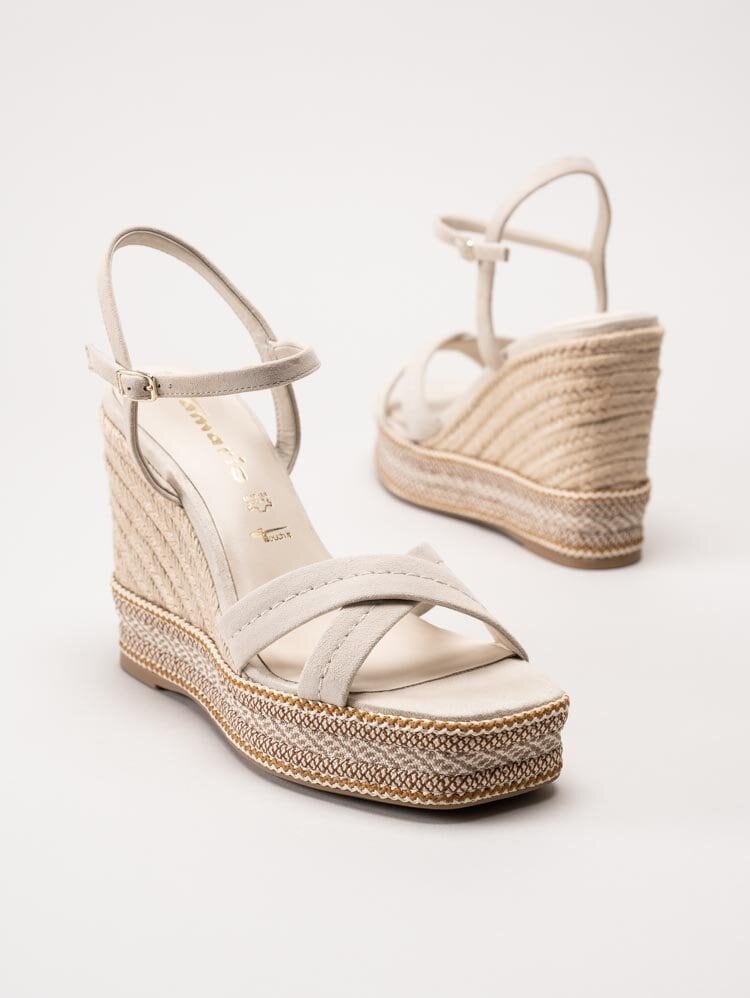 Tamaris - Beige kilklackade sandaletter i mocka