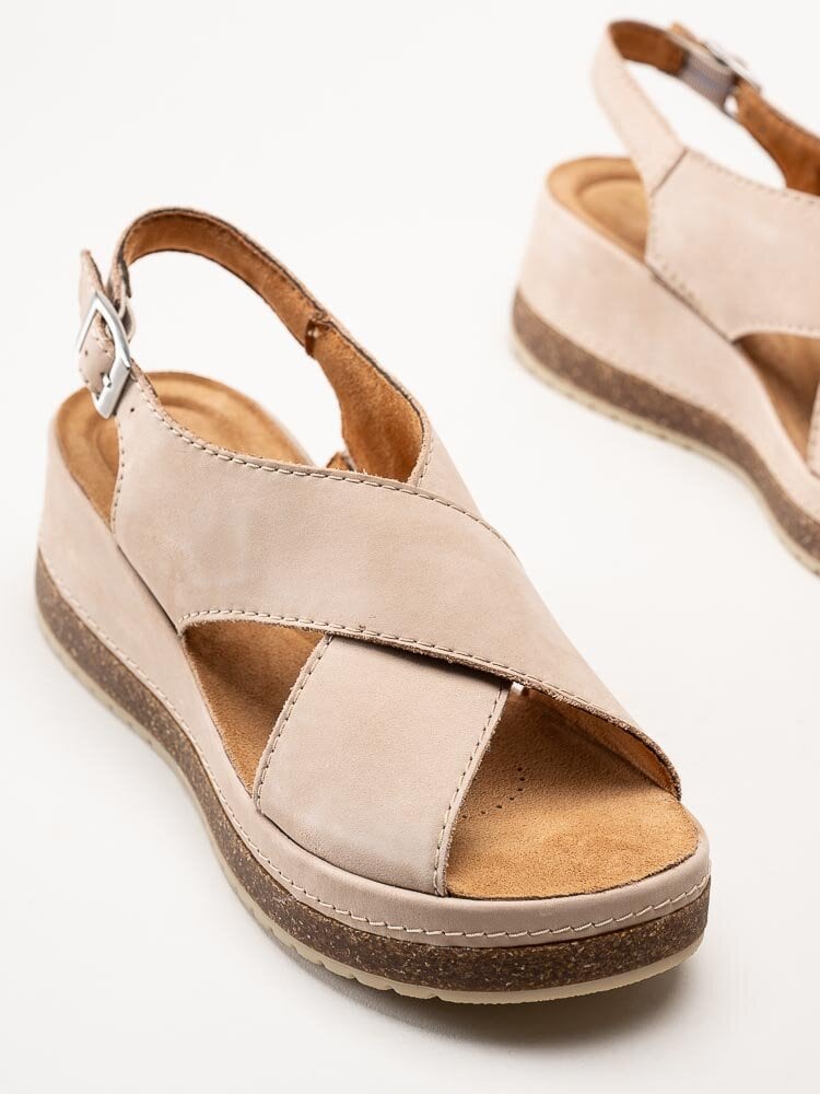 Clarks - Kassanda Step - Beige sandaler i nubuck