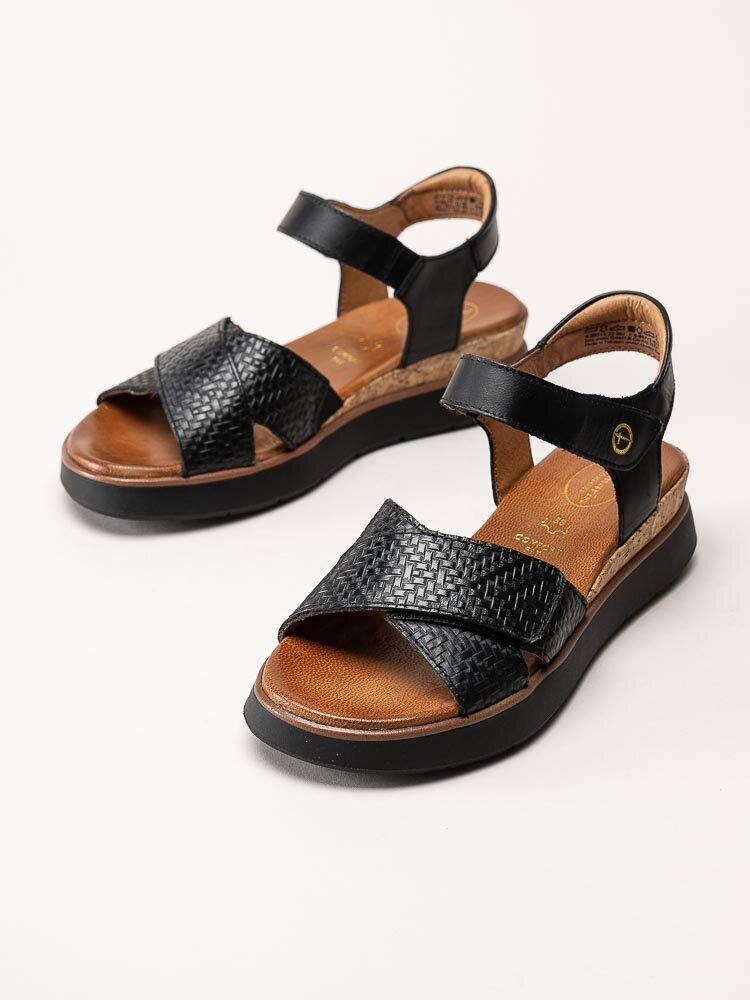Tamaris Comfort - Svarta sandaler med kilklack