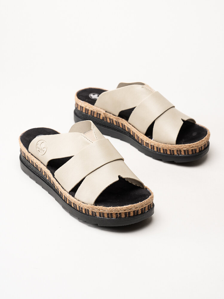 Rieker - Beige slip in sandaler i skinnimitation