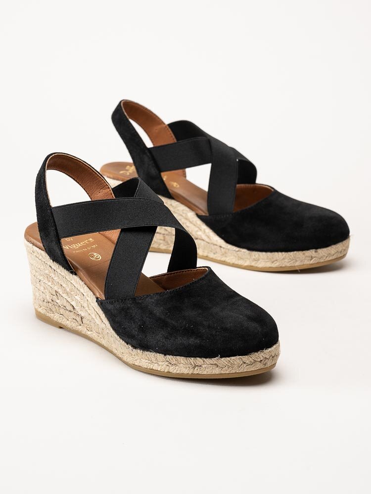 Duffy - Svarta kilklackade espadrillos i mocka