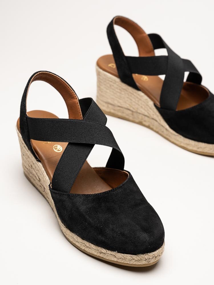 Duffy - Svarta kilklackade espadrillos i mocka