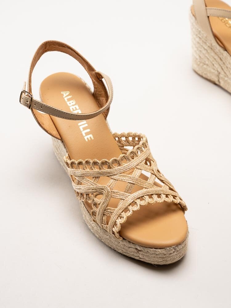 Alberville - Viveca Macrame - Beige kilklackade sandaletter