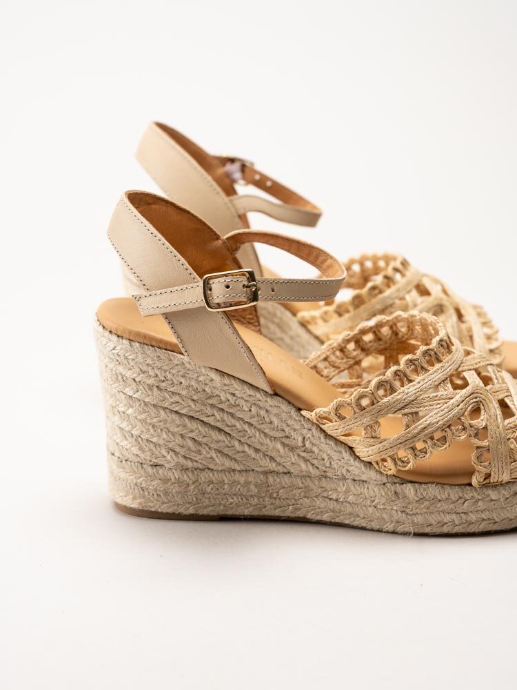 Alberville - Viveca Macrame - Beige kilklackade sandaletter