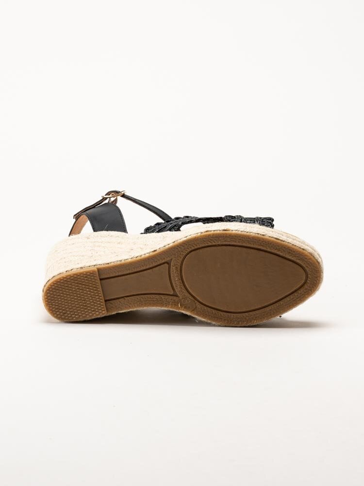 Alberville - Viveca Macrame - Svarta kilklackade sandaletter