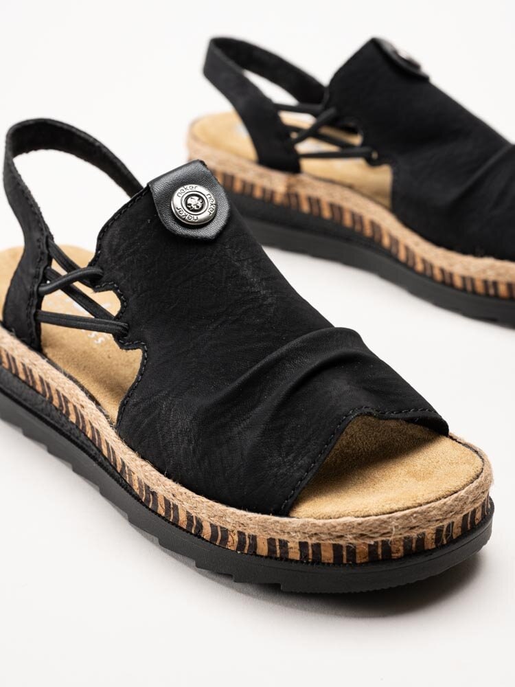 Rieker - Svarta sandaler med kilklack