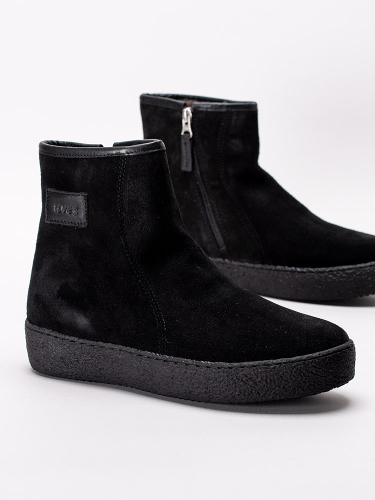 07193047 Ilves 758261S.01 svarta fårskinnsfodrade curlingkängor-6