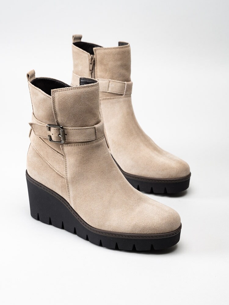 Gabor - Beige kilklackade boots i mocka