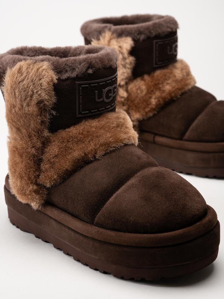 UGG - W Classic Chillapeak - Mörkbruna fodrade platåboots i mocka