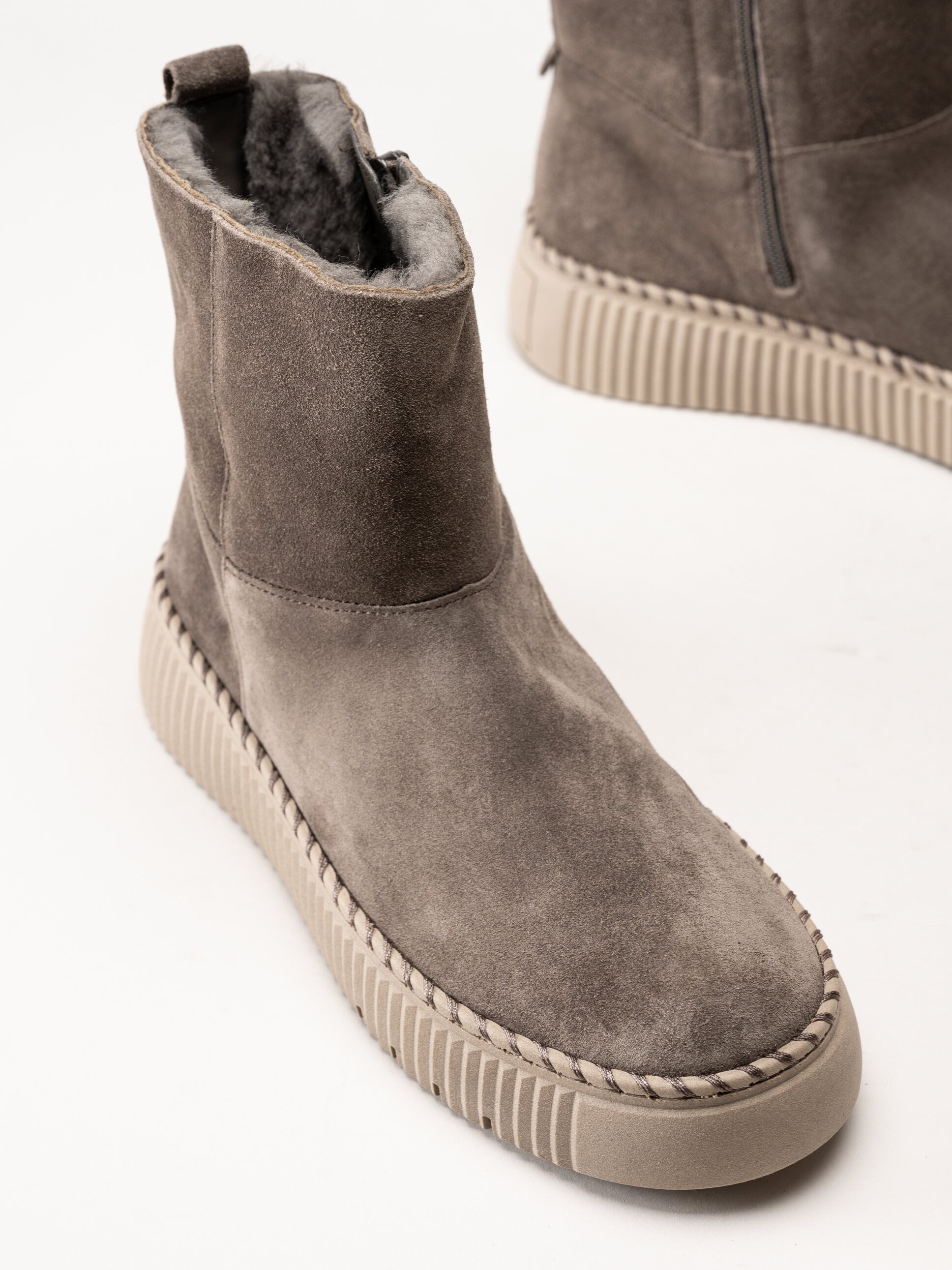 Gabor - Grå ullfodrade boots i mocka