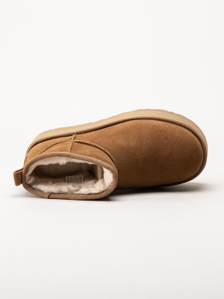 UGG - W Classic Ultra Mini Platform - Ljusbruna ullfodrade platåboots i mocka