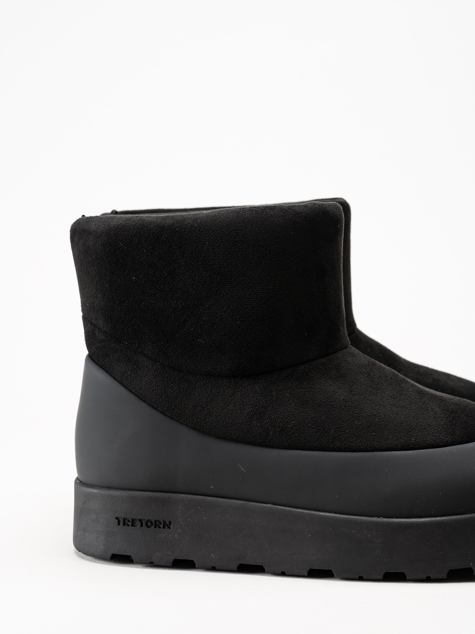 Tretorn - Asto Low Hybrid W - Svarta fodrade boots