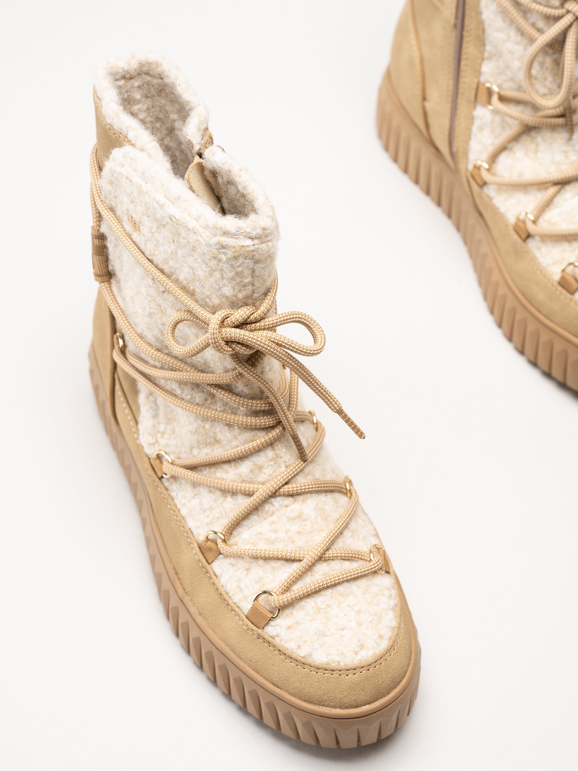 Marco Tozzi - Beige fodrade boots