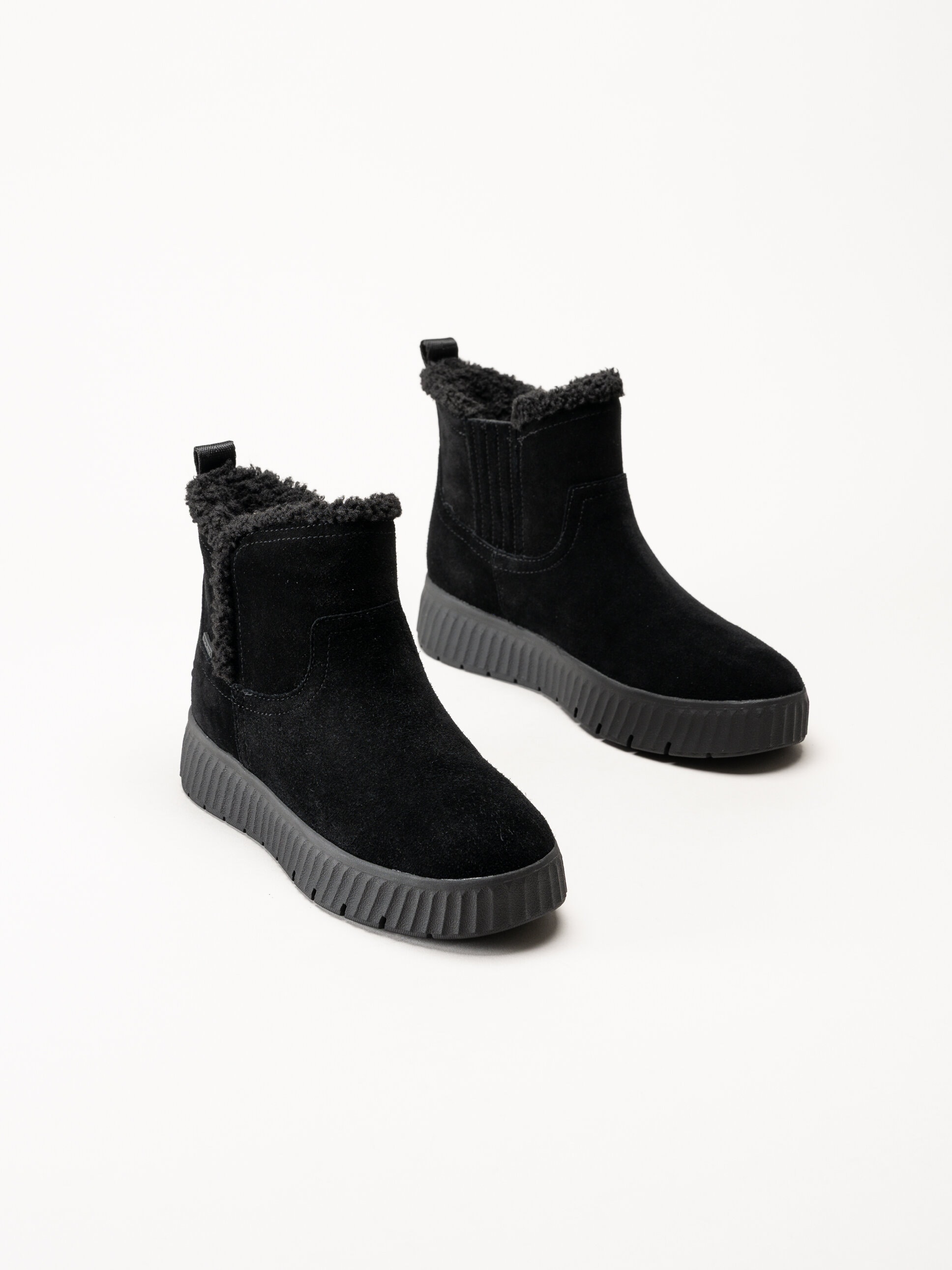 Tamaris Comfort - Svarta step-in boots i mocka