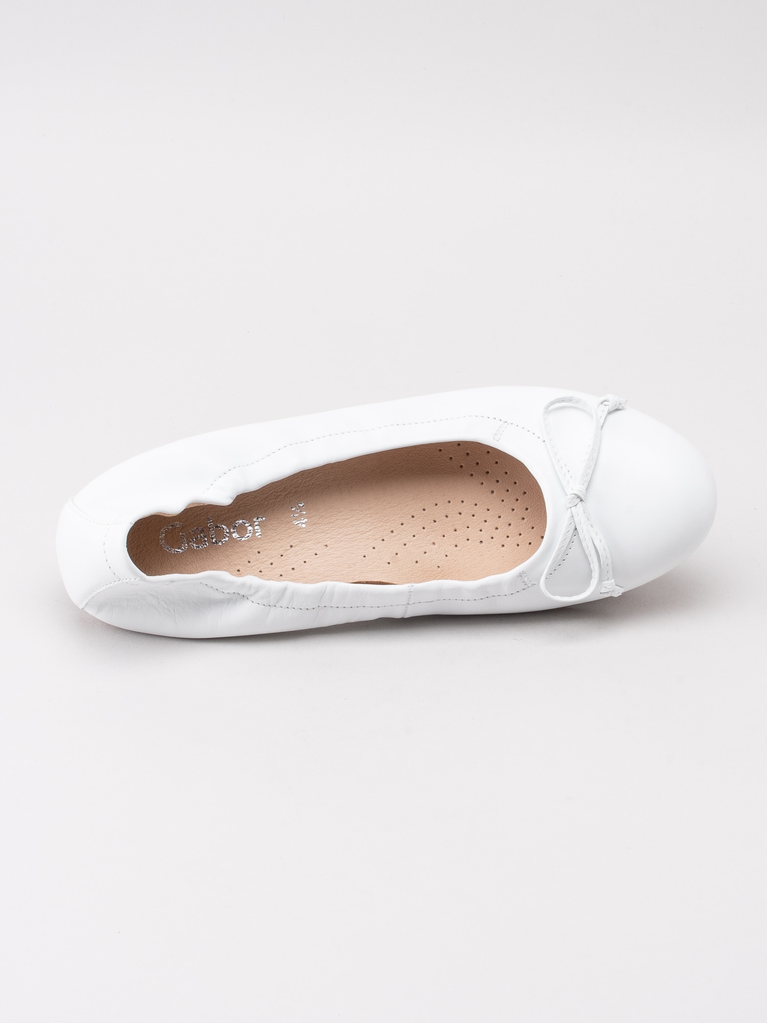 08191041 Gabor 24.120-21 vita klassiska ballerinas med resårhäl-4