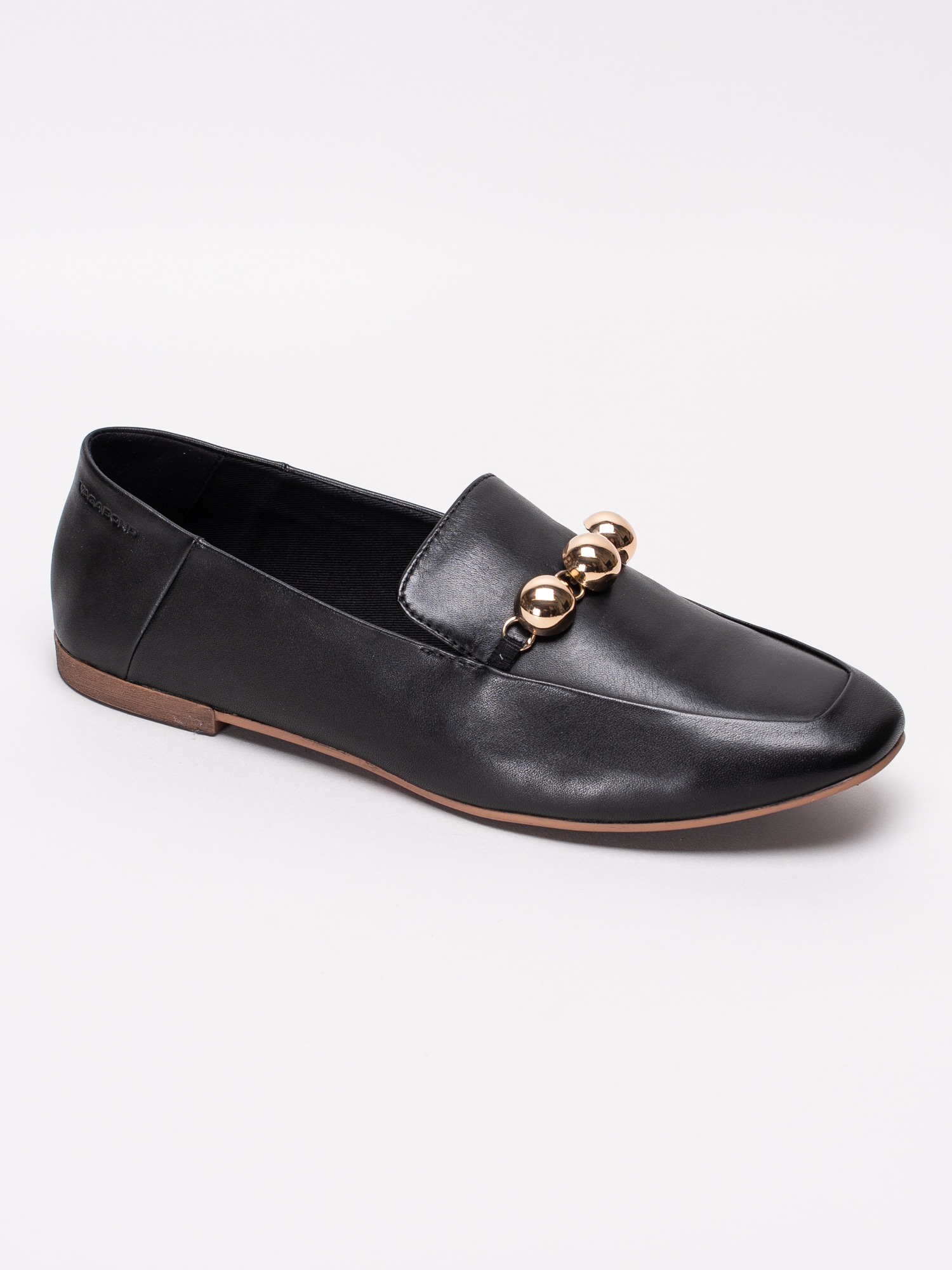 08191122 Vagabond Ayden 4505-301-20 svarta loafers med guldfärgade bollar-1