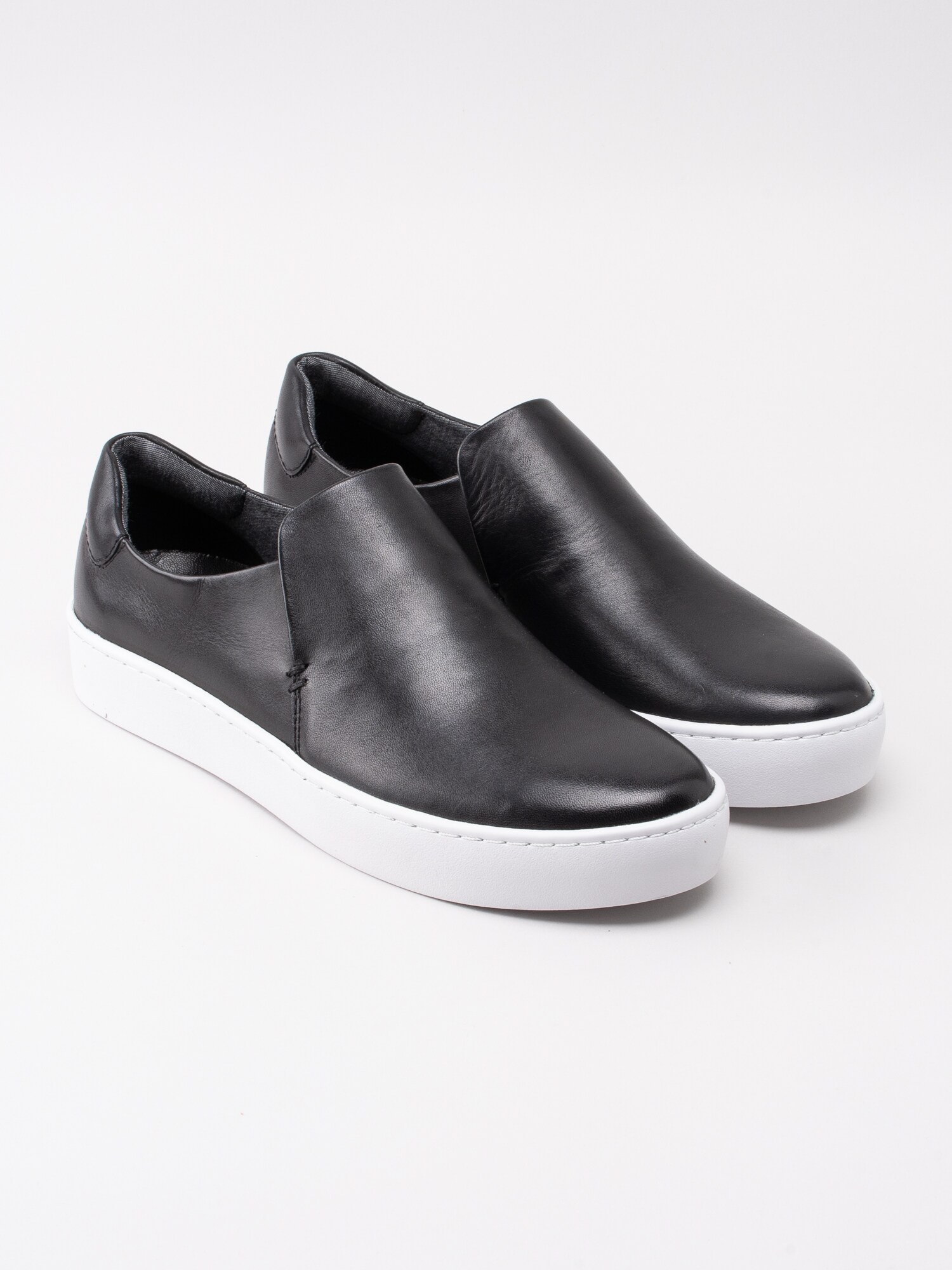 08191127 Vagabond Zoe 4526-101-20 svart slip on-3