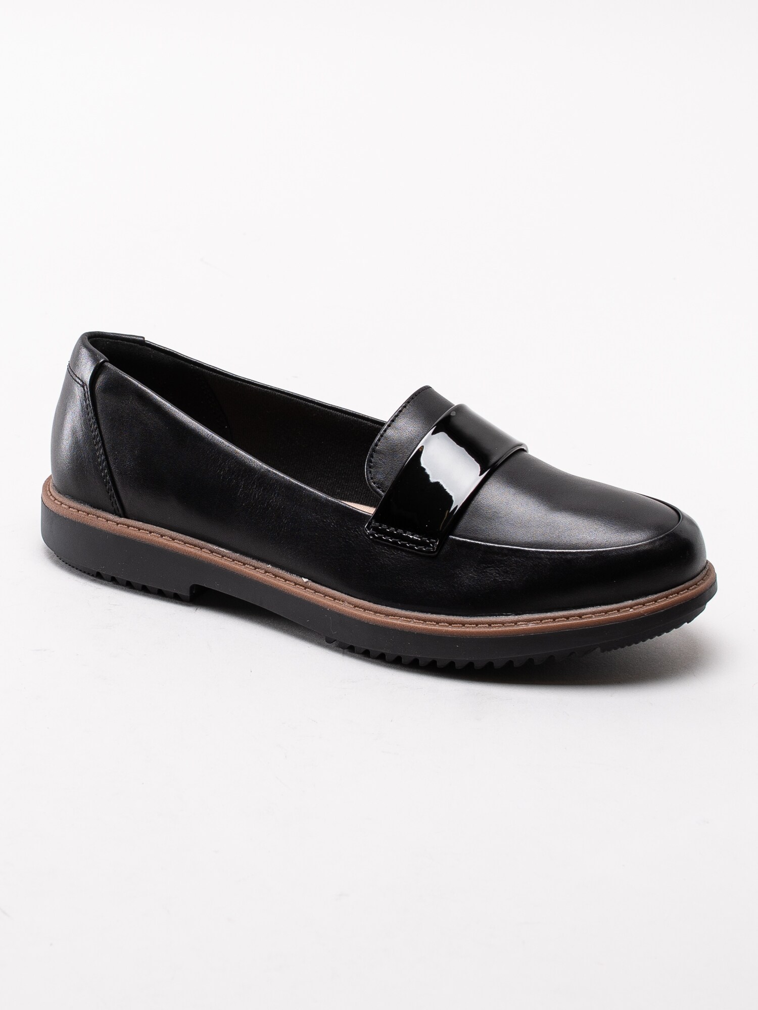 08193002 Clarks Raisie Arlie 26136341 svarta loafers med lackparti-1