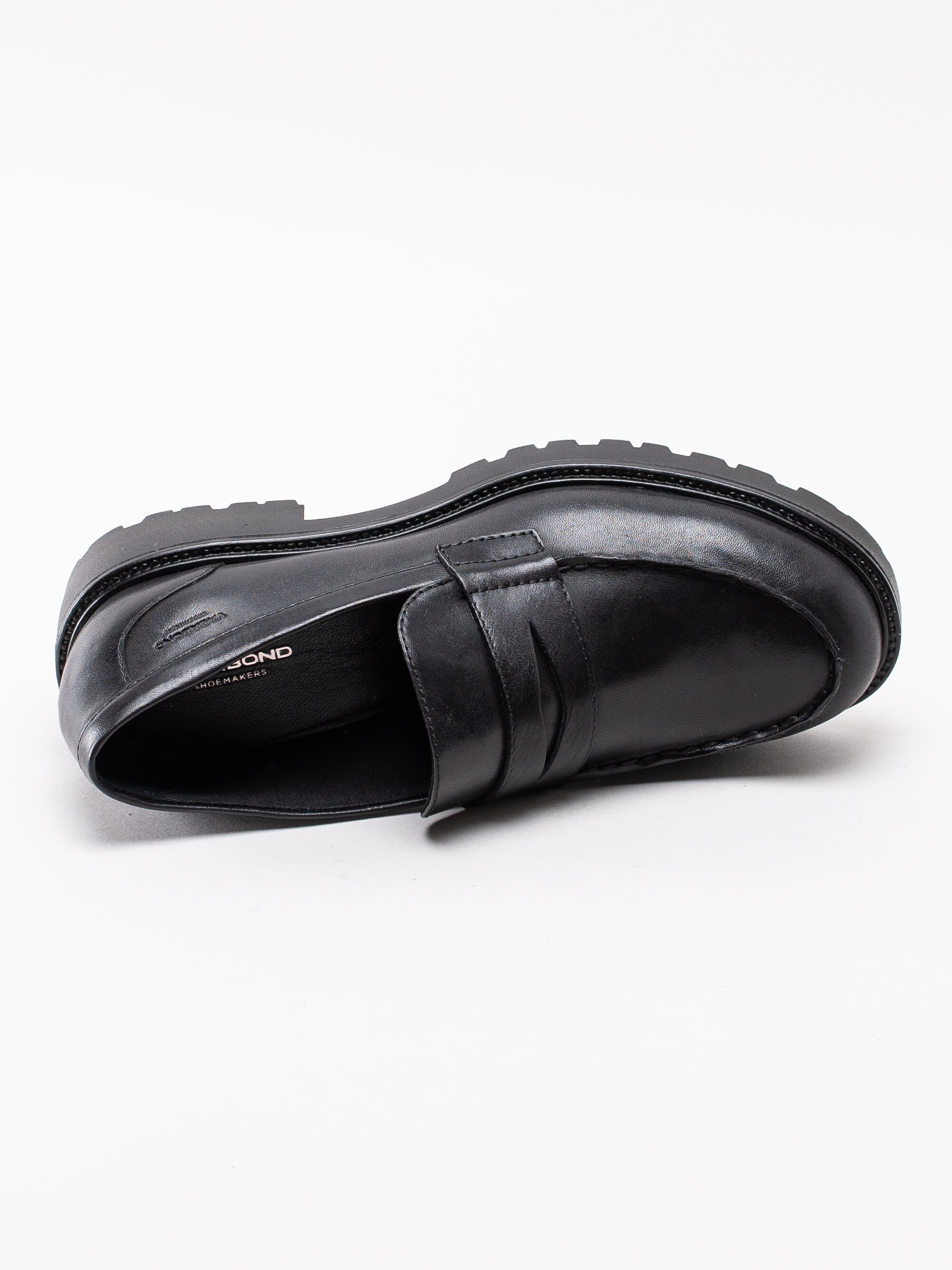 08193035 Vagabond Kenova 4641-301-20 svarta loafers med grov sula-4