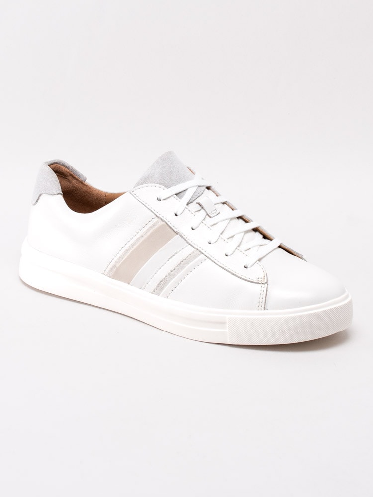08201006 Clarks Un Maui Band 26150538 Vita sneakers med pastellränder-1