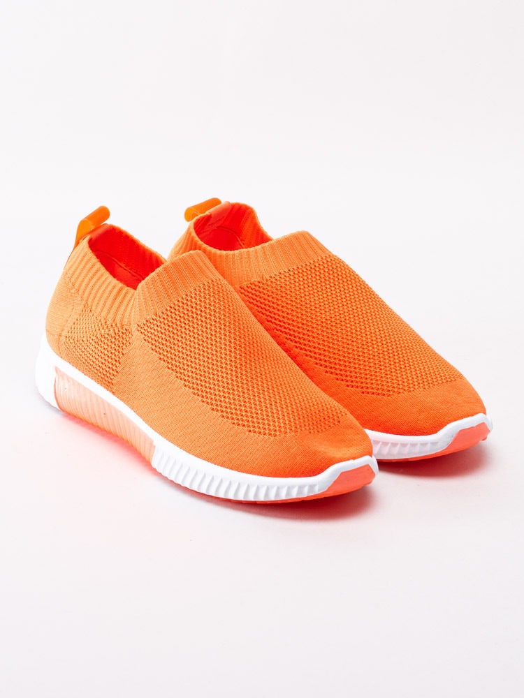 08201033 Ilse Jacobsen Dalia 4070 Orange Lysande orange sportiga skor med mjuk sula-3
