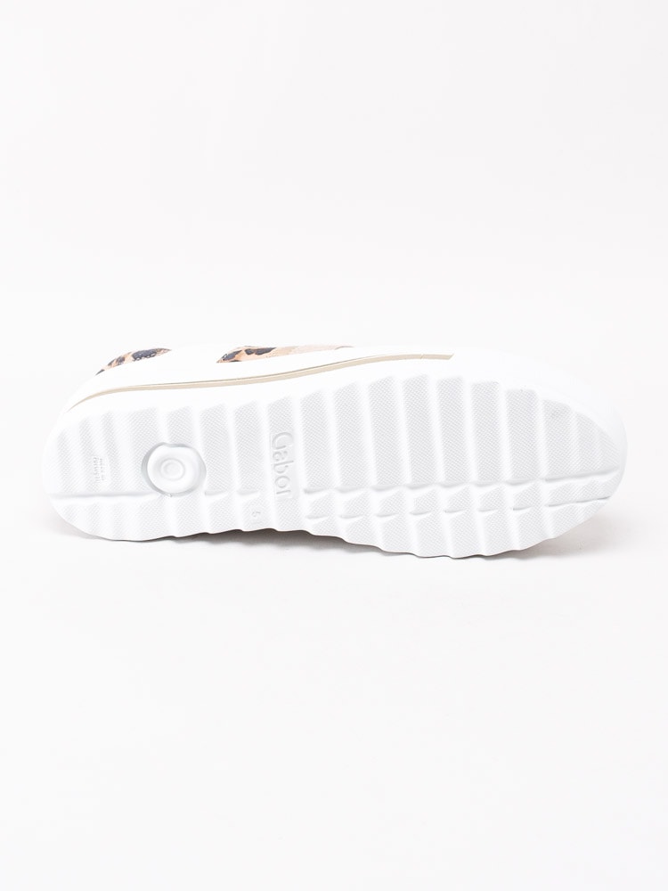 08201038 Gabor 46.495-51 Vita sneakers i skinn med leopardmönstrade detaljer-5