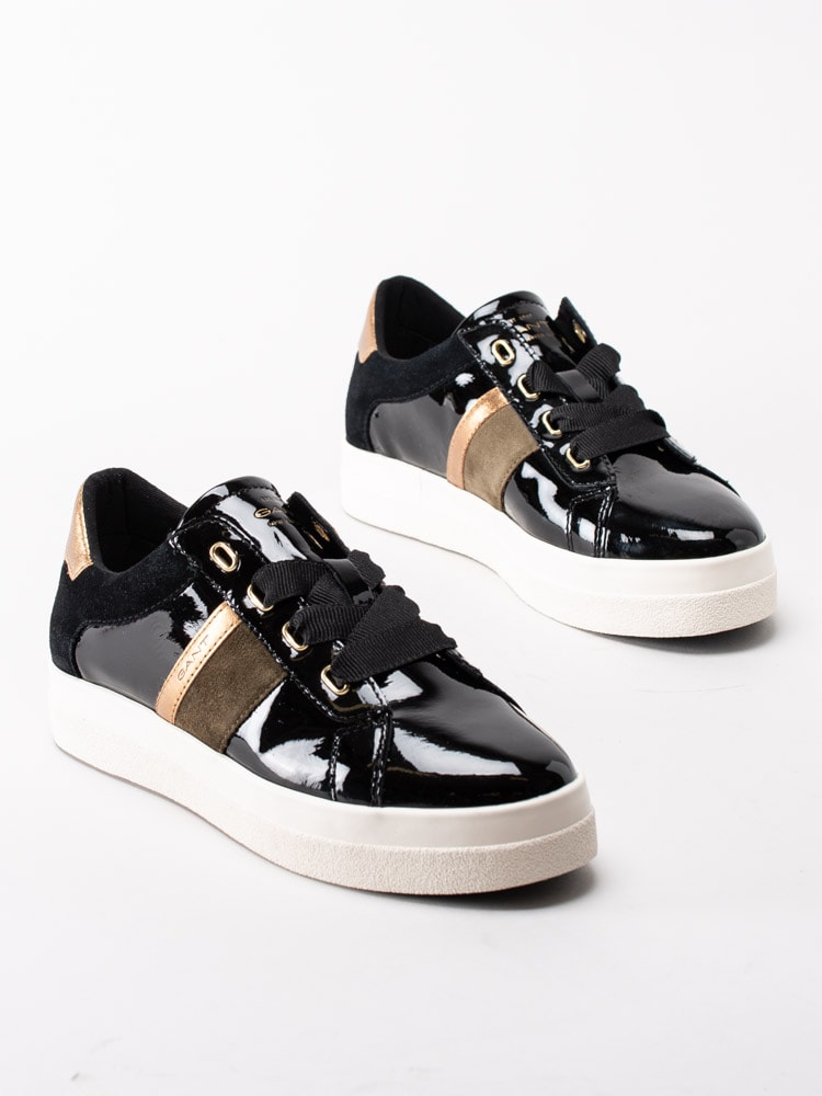 08203032 Gant Aurora low lace 21531911-G00 Svarta sneakers i lack-12