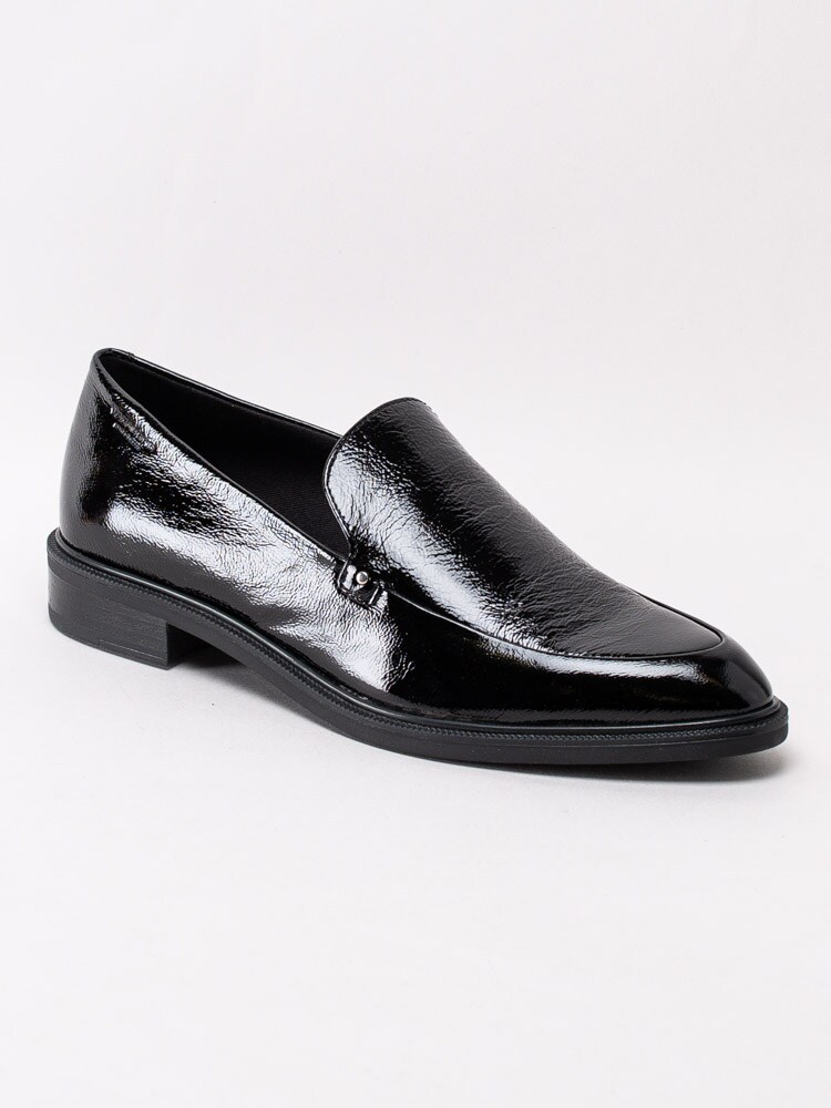 08203048 Vagabond Frances 5006-460-20 Svarta loafers i lack-1