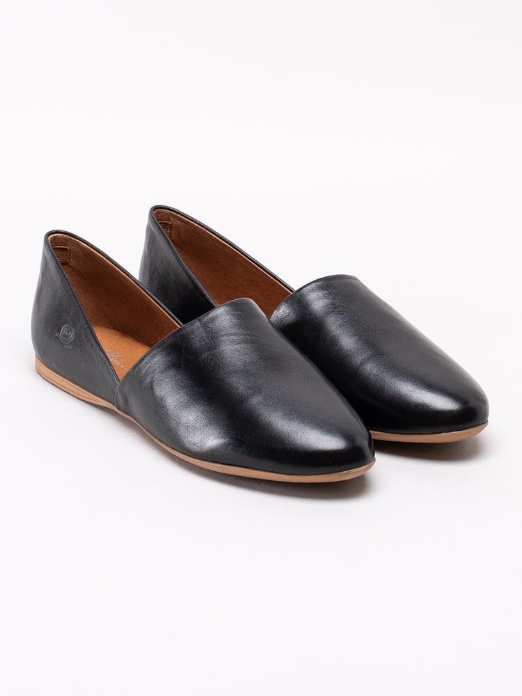 Rosa Negra - Svarta slip on loafers med V-skurning