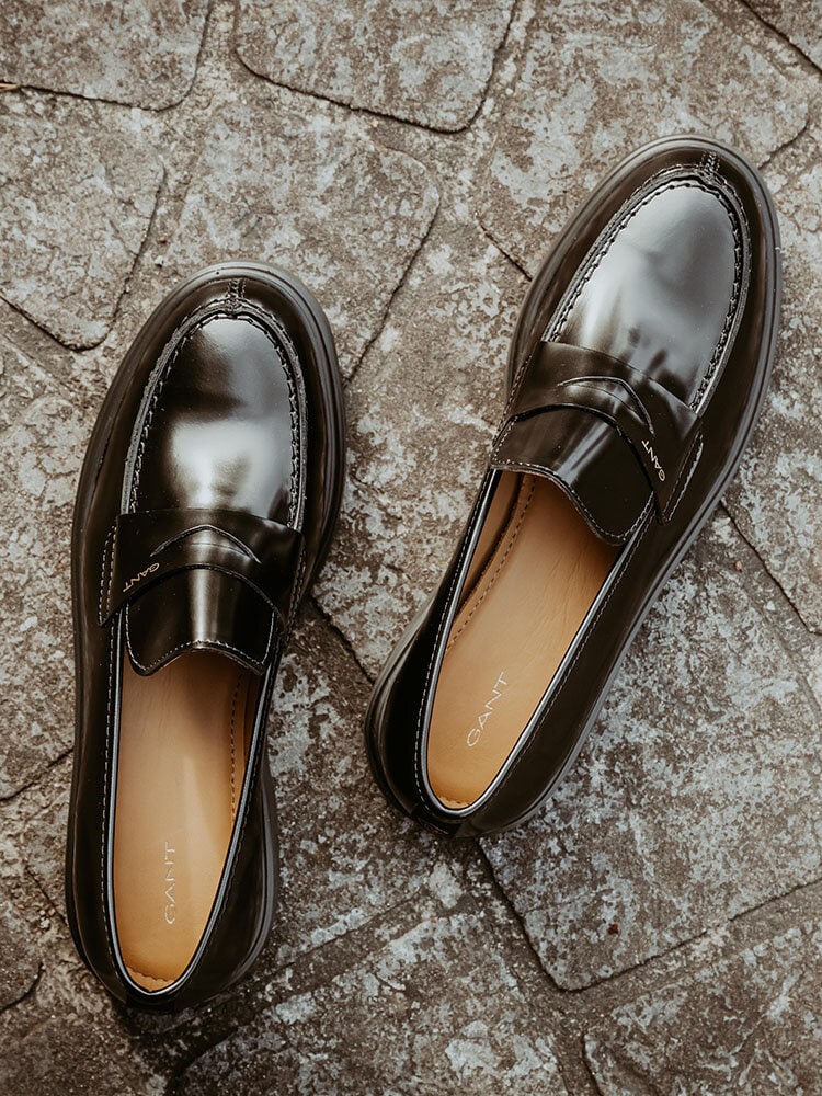 Gant Footwear - Malinca - Svarta loafers i polidoskinn