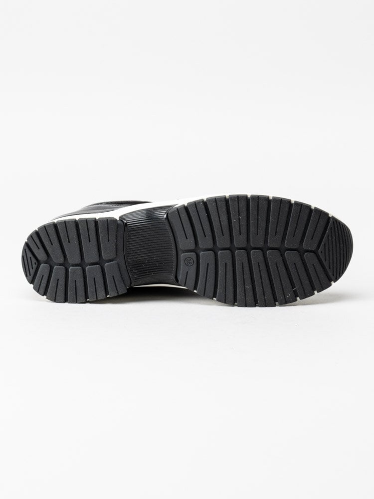 Caprice - Svarta sneakers i lackskinn