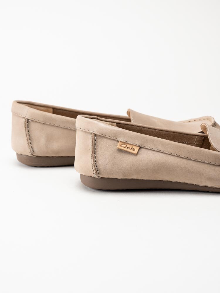 Clarks - Freckle Walk - Beige loafers i nubuck