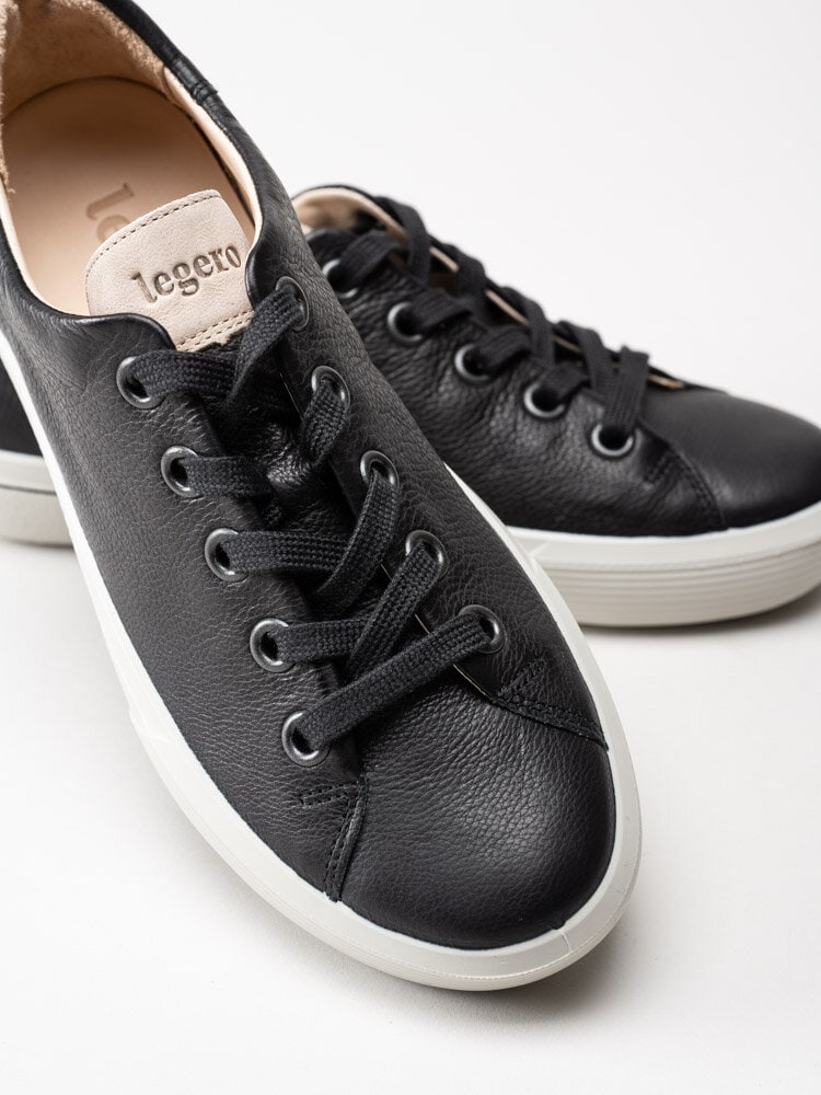 Legero - Svarta sneakers i skinn