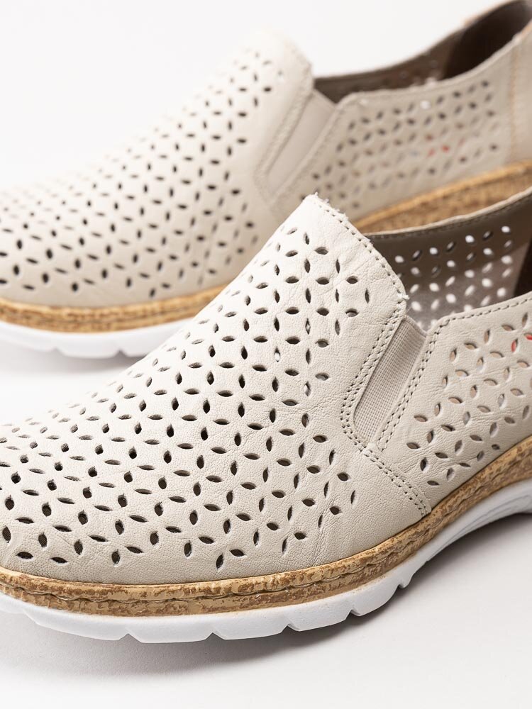 Rieker - Beige slip on skor