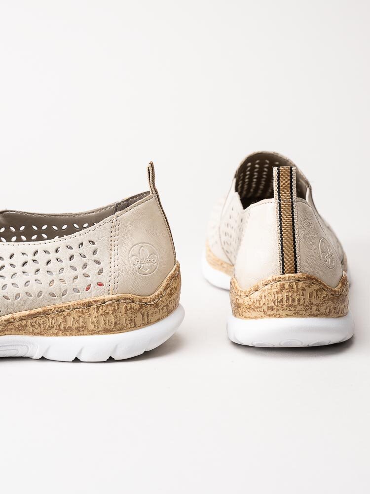 Rieker - Beige slip on skor