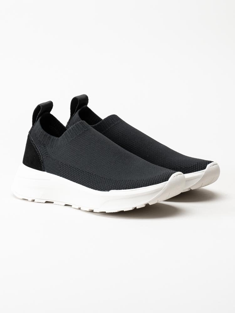 Vagabond - Janessa - Svarta slip on sneakers i textil