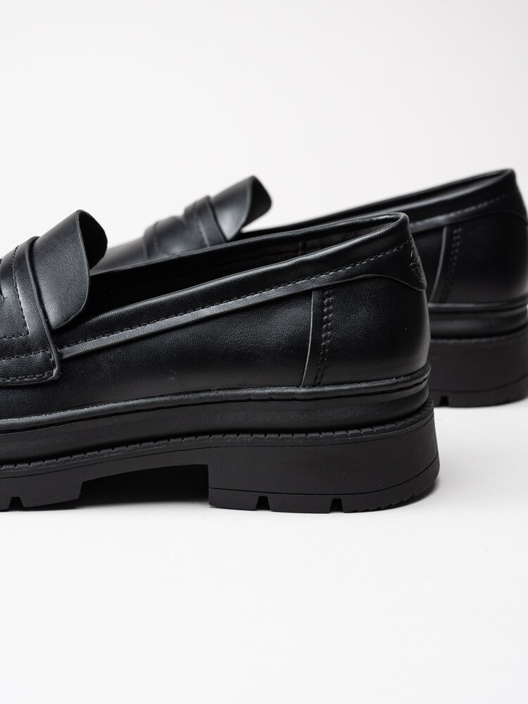 Tamaris - Svarta loafers i skinnimitation