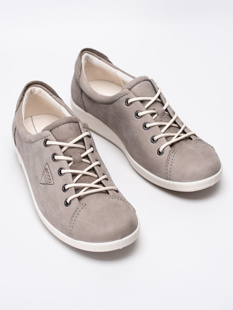 Ecco - Soft 2.0 - Ljusgrå sneakers i nubuck