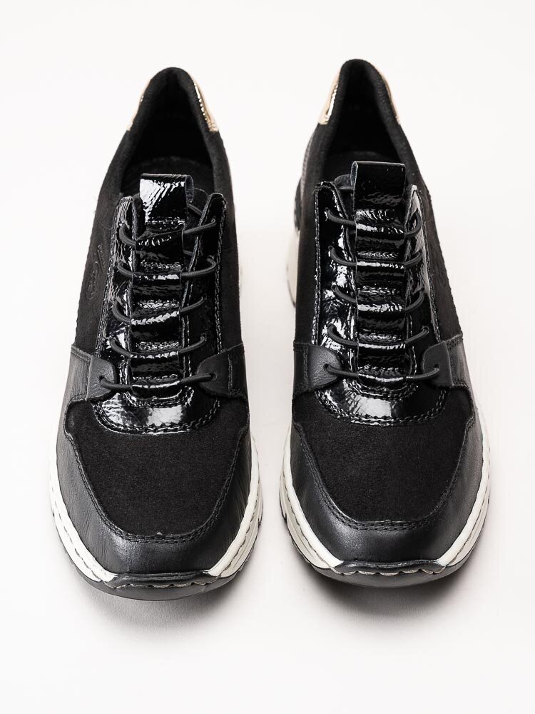 Rieker - Svarta kilklackade sneakers
