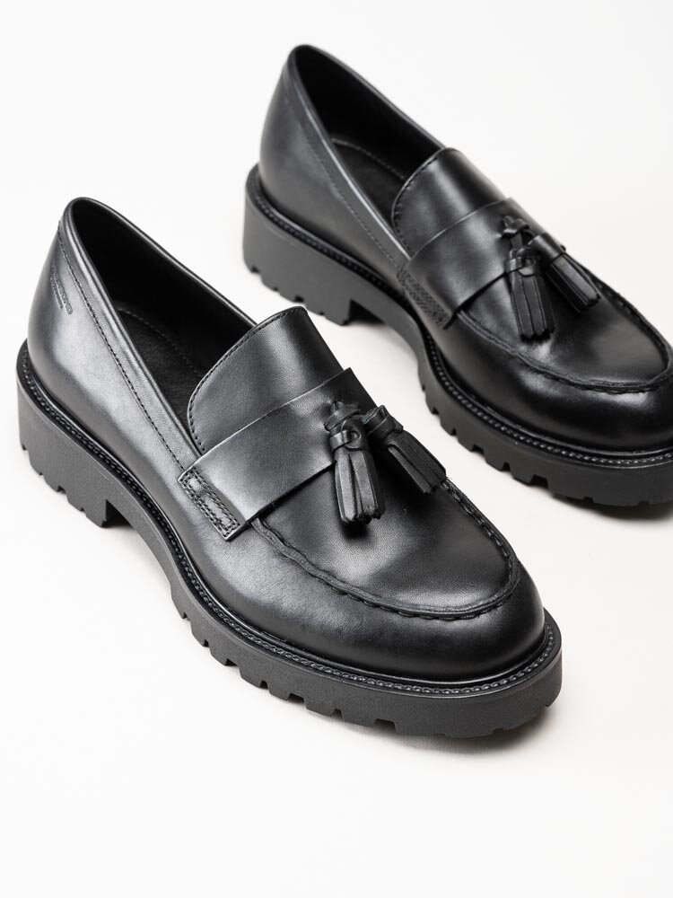 Vagabond - Kenova - Svarta loafers i skinn