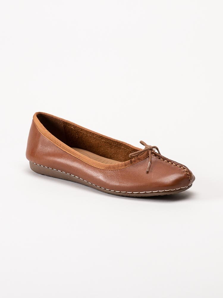 Clarks - Freckle Ice - Bruna ballerinaskor i skinn