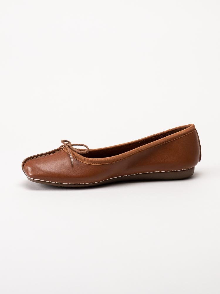 Clarks - Freckle Ice - Bruna ballerinaskor i skinn