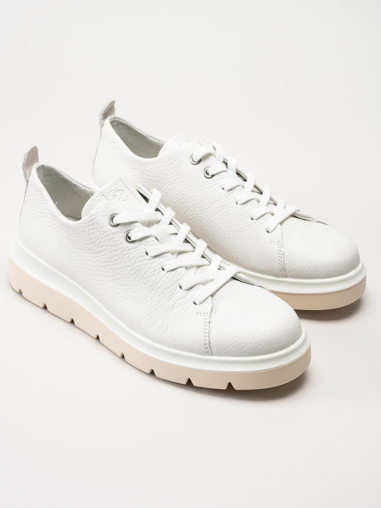 Ecco - Nouvelle - Vita sneakers i skinn