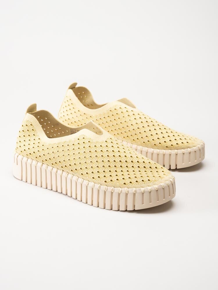 Ilse Jacobsen - TULIP3373 - Gula slip on skor med perforering