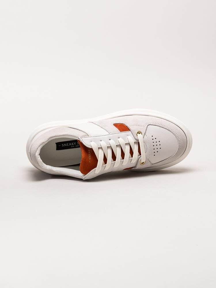 Sneaky Steve - Away W - Off white chunky sneakers med orange detaljer