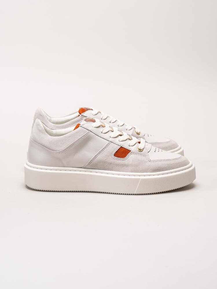 Sneaky Steve - Away W - Off white chunky sneakers med orange detaljer