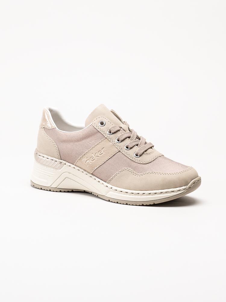 Rieker - Beige kilklackade sneakers med partier i lack